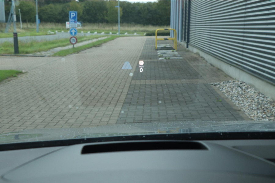 Volkswagen Golf 2.0 TSI GTI | PANO - HUD - IQ.LIGHT - HARMAN KARDON - VOL!