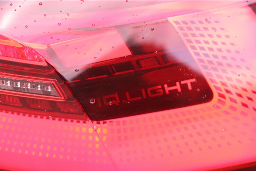 Volkswagen Golf 2.0 TSI GTI | PANO - HUD - IQ.LIGHT - HARMAN KARDON - VOL!