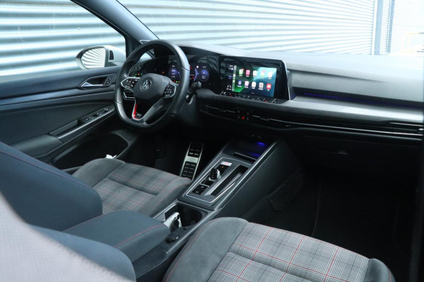 Volkswagen Golf 2.0 TSI GTI | PANO - HUD - IQ.LIGHT - HARMAN KARDON - VOL!