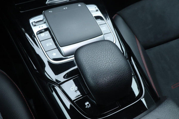 Mercedes-Benz A-Klasse AMG A35 4MATIC | PANO | CAMERA | VOL!