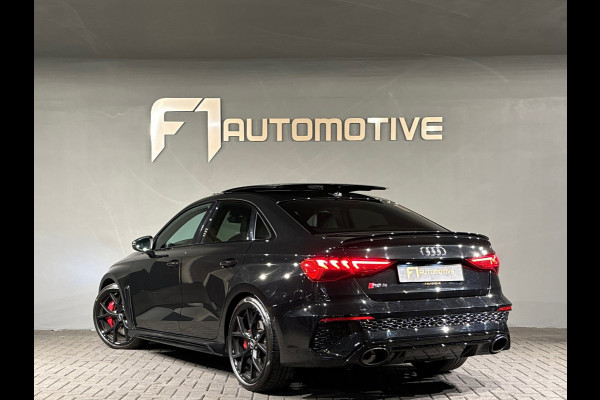 Audi RS3 Limousine 2.5 TFSI quattro Pano|B&O|HuD|Alcantara