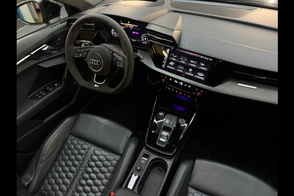 Audi RS3 Limousine 2.5 TFSI quattro Pano|B&O|HuD|Alcantara