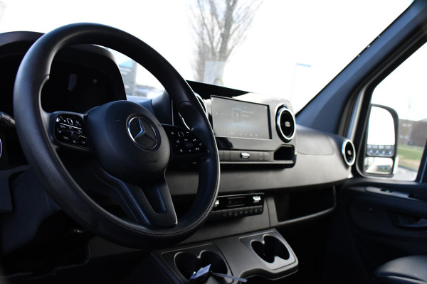 Mercedes-Benz Sprinter 317 1.9 CDI L2H2 RWD PB Edition Camera, Cruise, Carplay, 10,5'' Mbux, 3500kg Trekhaak, Stoelverwarming, 170pk, Automaat, Uniek!