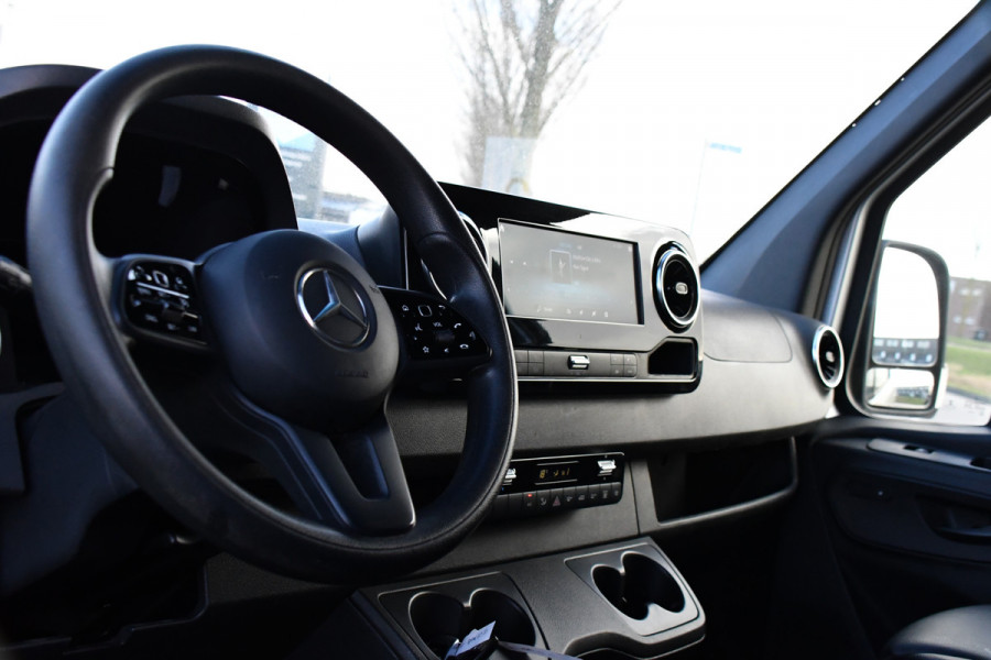 Mercedes-Benz Sprinter 317 1.9 CDI L2H2 RWD PB Edition Camera, Cruise, Carplay, 10,5'' Mbux, 3500kg Trekhaak, Stoelverwarming, 170pk, Automaat, Uniek!