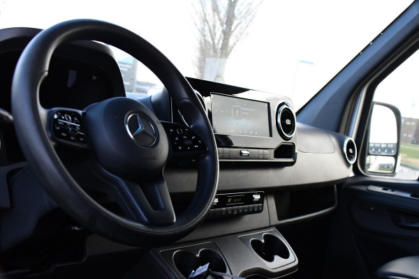Mercedes-Benz Sprinter 317 1.9 CDI L2H2 RWD PB Edition Camera, Cruise, Carplay, 10,5'' Mbux, 3500kg Trekhaak, Stoelverwarming, 170pk, Automaat, Uniek!