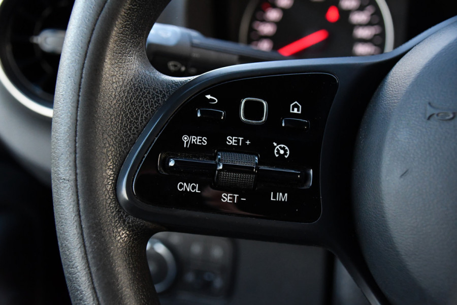 Mercedes-Benz Sprinter 317 1.9 CDI L2H2 RWD PB Edition Camera, Cruise, Carplay, 10,5'' Mbux, 3500kg Trekhaak, Stoelverwarming, 170pk, Automaat, Uniek!