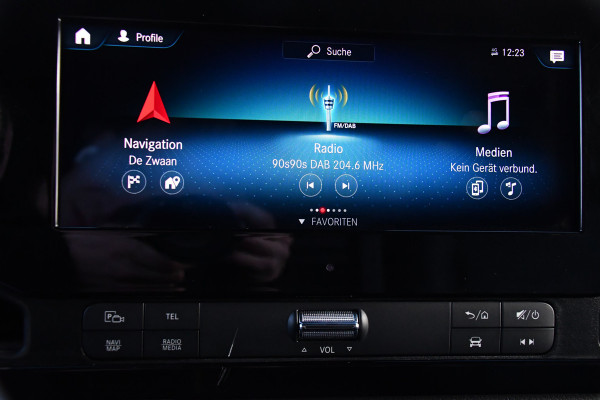 Mercedes-Benz Sprinter 317 1.9 CDI L2H2 RWD PB Edition Camera, Cruise, Carplay, 10,5'' Mbux, 3500kg Trekhaak, Stoelverwarming, 170pk, Automaat, Uniek!