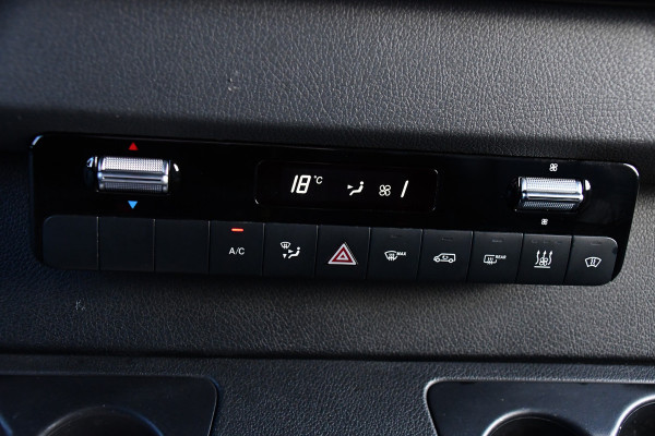 Mercedes-Benz Sprinter 317 1.9 CDI L2H2 RWD PB Edition Camera, Cruise, Carplay, 10,5'' Mbux, 3500kg Trekhaak, Stoelverwarming, 170pk, Automaat, Uniek!