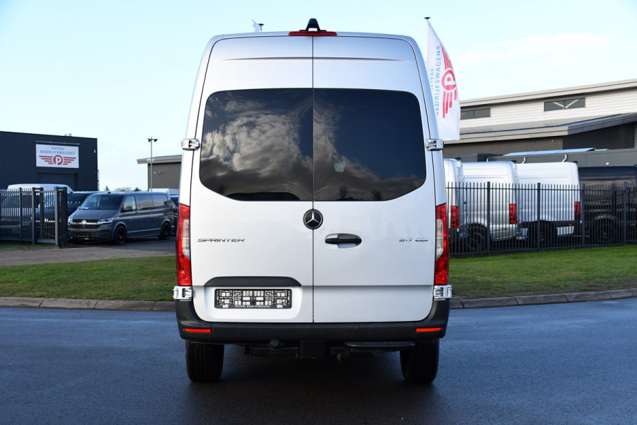 Mercedes-Benz Sprinter 317 1.9 CDI L2H2 RWD PB Edition Camera, Cruise, Carplay, 10,5'' Mbux, 3500kg Trekhaak, Stoelverwarming, 170pk, Automaat, Uniek!