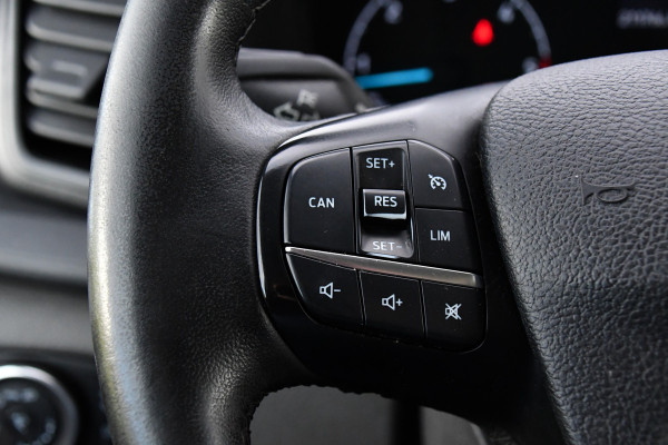 Ford Transit 350 2.0 TDCI L2H2 PB Edition Cruise, Sensoren, 130pk, Automaat, Trekhaak, Airco, Radio, Uniek!