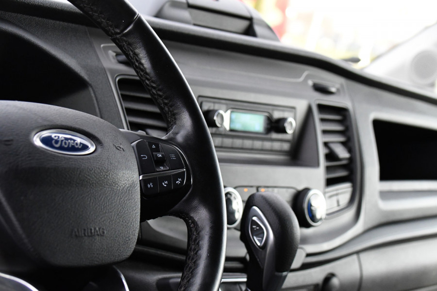 Ford Transit 350 2.0 TDCI L2H2 PB Edition Cruise, Sensoren, 130pk, Automaat, Trekhaak, Airco, Radio, Uniek!