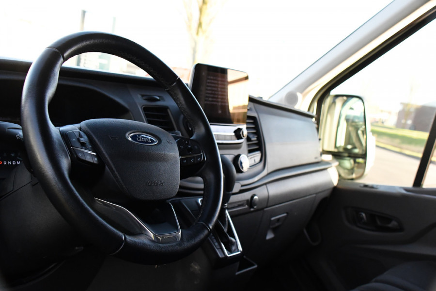 Ford Transit 350 2.0 TDCI L2H2 Raptor Edition Camera, Cruise, Carplay, Xenon, 170pk, Stoelverwarming, Automaat, Trekhaak, Uniek!