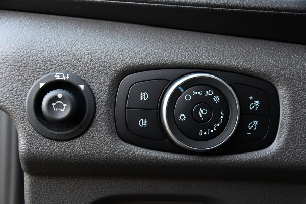 Ford Transit 350 2.0 TDCI L2H2 Raptor Edition Camera, Cruise, Carplay, Xenon, 170pk, Stoelverwarming, Automaat, Trekhaak, Uniek!