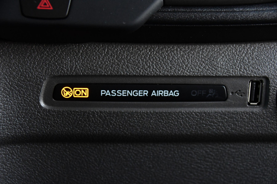 Ford Transit 350 2.0 TDCI L2H2 Raptor Edition Camera, Cruise, Carplay, Xenon, 170pk, Stoelverwarming, Automaat, Trekhaak, Uniek!