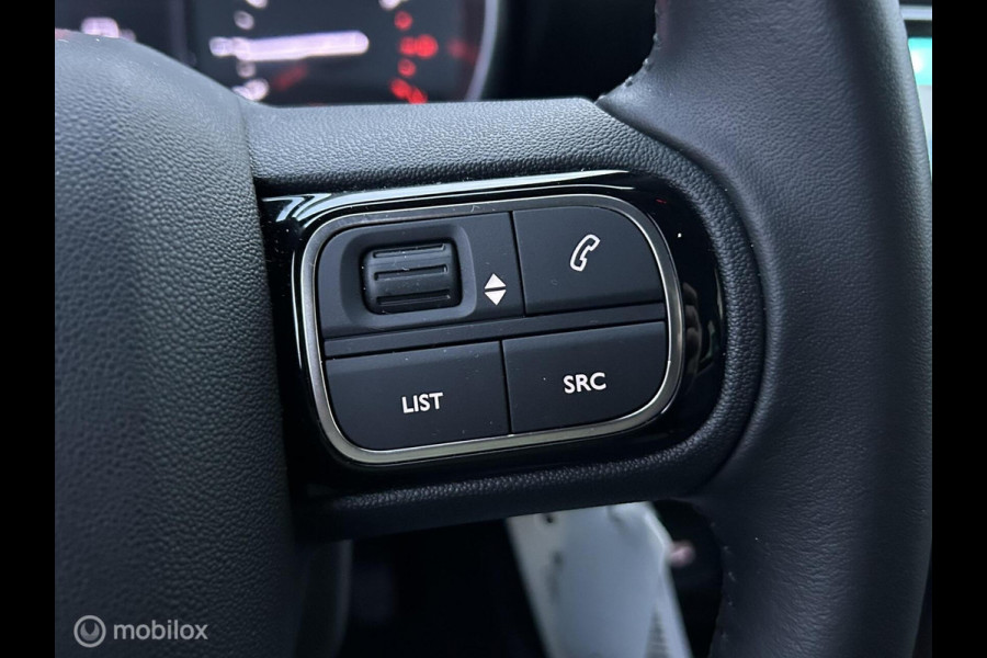 Citroën C3 Aircross 1.2 PureTech Plus 110 PK / FM NAV / 16" / Privacy glass / Carplay