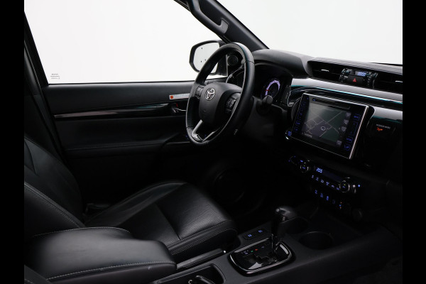 Toyota Hilux 2.4 D-4D AUT. 4X4 DOUBLE CAB EXECUTIVE ORIG. NL *41.151 KM* + ADAPTIVE CRUISE | CAMERA | STOELVERW. | NAVIGATIE