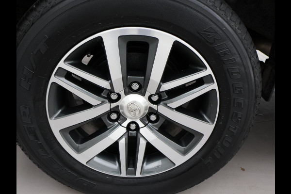 Toyota Hilux 2.4 D-4D AUT. 4X4 DOUBLE CAB EXECUTIVE ORIG. NL *41.151 KM* + ADAPTIVE CRUISE | CAMERA | STOELVERW. | NAVIGATIE
