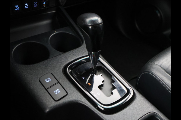 Toyota Hilux 2.4 D-4D AUT. 4X4 DOUBLE CAB EXECUTIVE ORIG. NL *41.151 KM* + ADAPTIVE CRUISE | CAMERA | STOELVERW. | NAVIGATIE