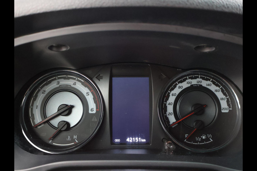 Toyota Hilux 2.4 D-4D AUT. 4X4 DOUBLE CAB EXECUTIVE ORIG. NL *41.151 KM* + ADAPTIVE CRUISE | CAMERA | STOELVERW. | NAVIGATIE