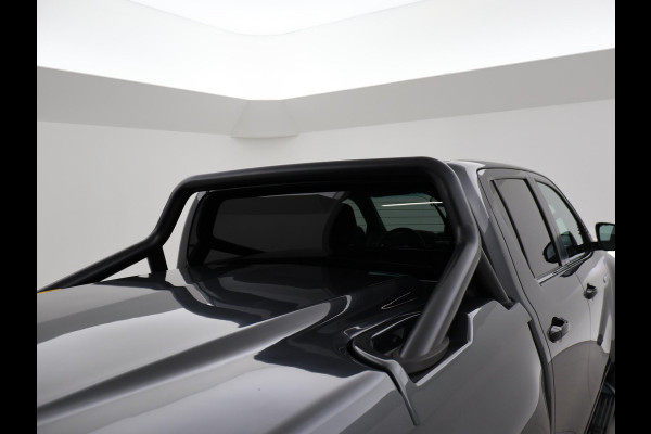 Toyota Hilux 2.4 D-4D AUT. 4X4 DOUBLE CAB EXECUTIVE ORIG. NL *41.151 KM* + ADAPTIVE CRUISE | CAMERA | STOELVERW. | NAVIGATIE