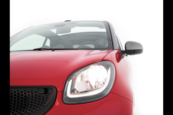 Smart Fortwo cabrio EQ BRABUS Style 18 kWh [ 3-Fase ] *LEATHER | HEATED-SPORTSEATS | NAVI-FULLMAP | CAMERA | DAB+ | AIRCO | PDC | CRUISE | 16''ALU*