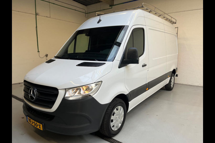 Mercedes-Benz Sprinter Automaat 211 2.2 CDI L2H2 3Persoons, Imperiaal + Trap, Kast, M-BUX, Trekhaak, RIJKLAARPRIJS! NETTE BUS!