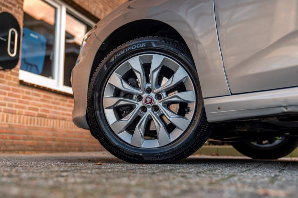 Fiat Tipo 1.4 T-Jet 16v Business Lusso