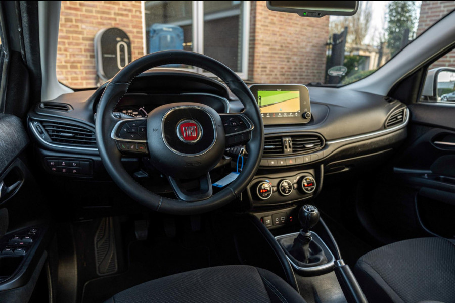 Fiat Tipo 1.4 T-Jet 16v Business Lusso