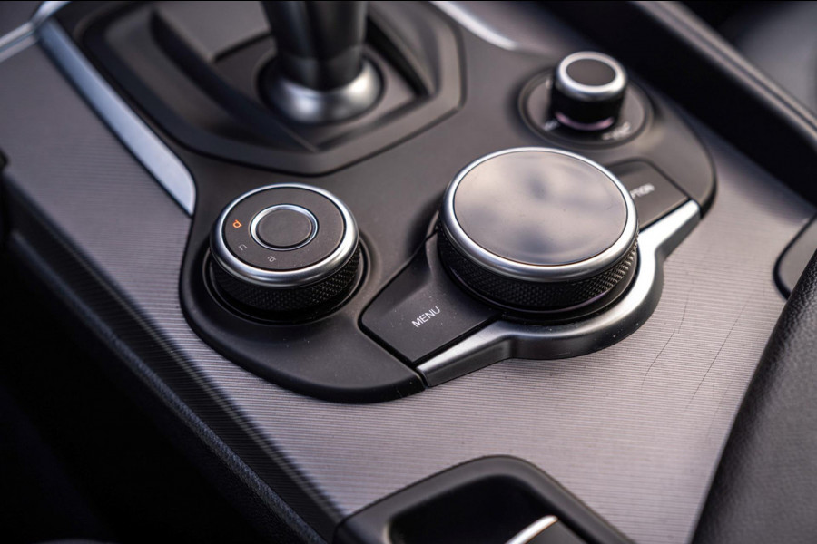 Alfa Romeo Giulia 2.0 T 280pk AWD Veloce