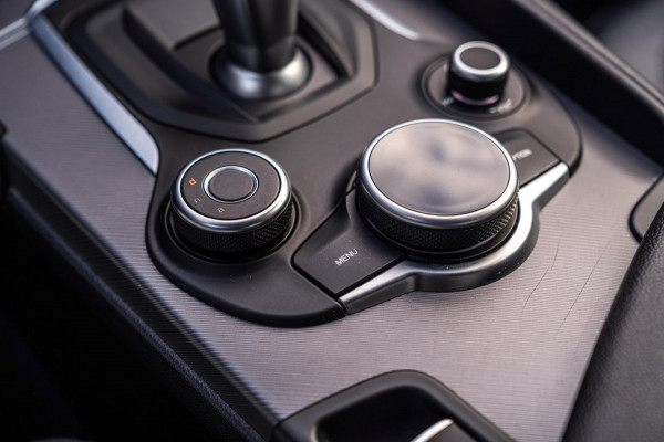 Alfa Romeo Giulia 2.0 T 280pk AWD Veloce