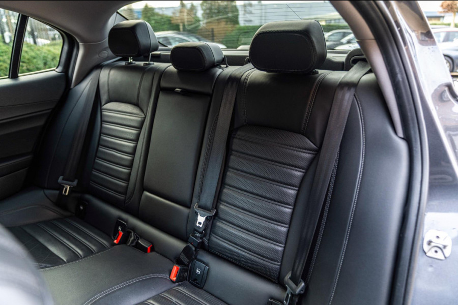 Alfa Romeo Giulia 2.0 T 280pk AWD Veloce