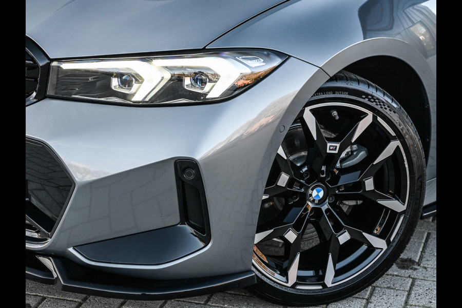 BMW 3 Serie Touring 330e xDrive · M sport · Accu 19,5kWh · Trekhaak · Panoramadak · Active Cruise · Panoramadak · Camera · Ambiance interieu