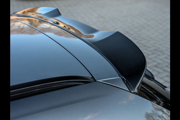 BMW 3 Serie Touring 330e xDrive · M sport · Accu 19,5kWh · Trekhaak · Panoramadak · Active Cruise · Panoramadak · Camera · Ambiance interieu