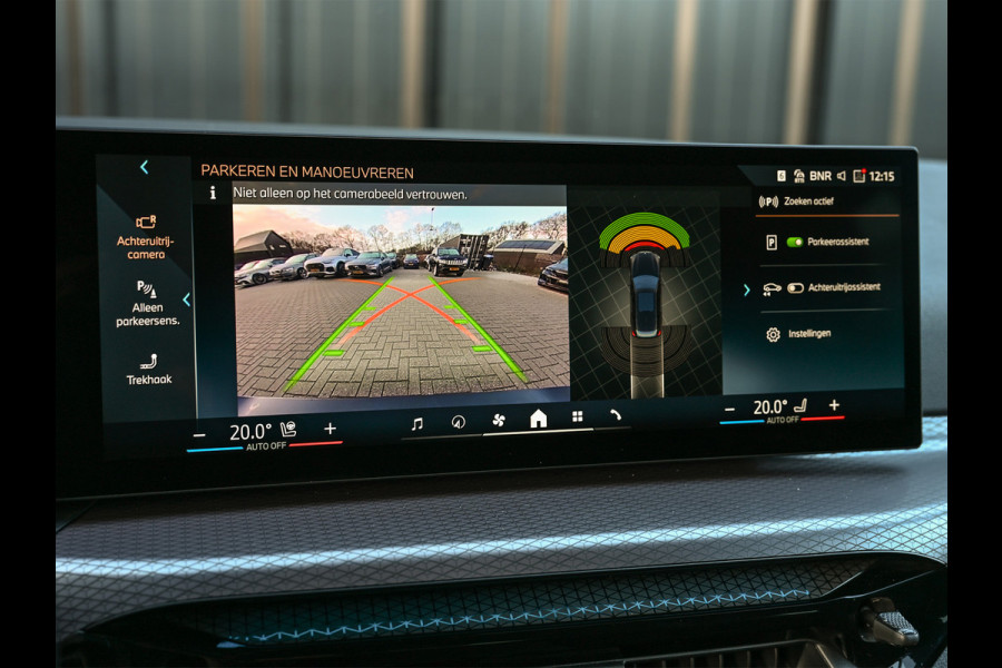 BMW 3 Serie Touring 330e xDrive · M sport · Accu 19,5kWh · Trekhaak · Active Cruise · Camera · Ambiance interieur · Full Styling