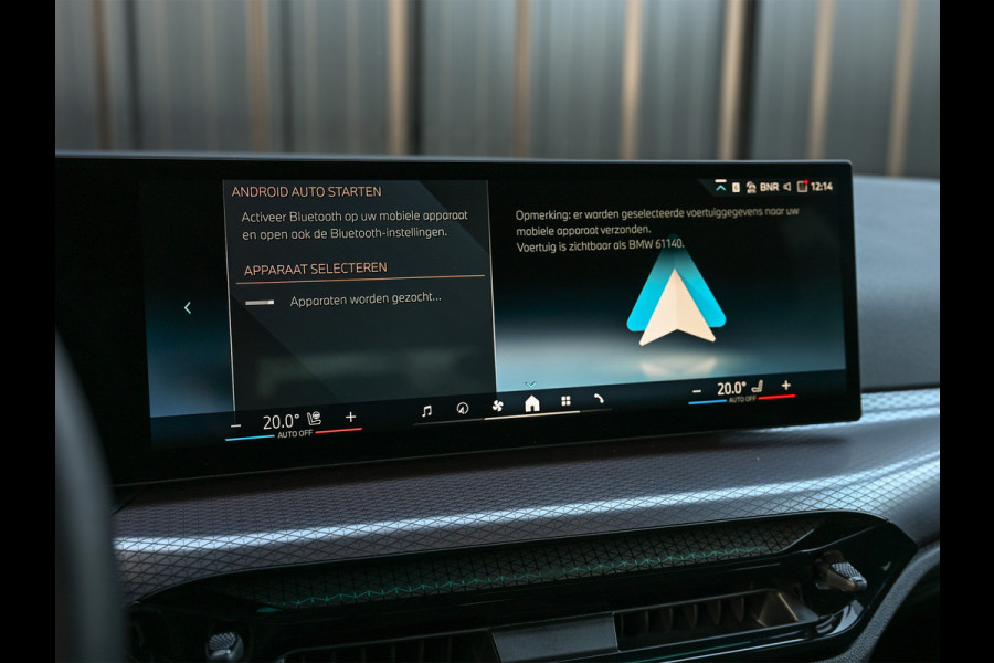 BMW 3 Serie Touring 330e xDrive · M sport · Accu 19,5kWh · Trekhaak · Active Cruise · Camera · Ambiance interieur · Full Styling