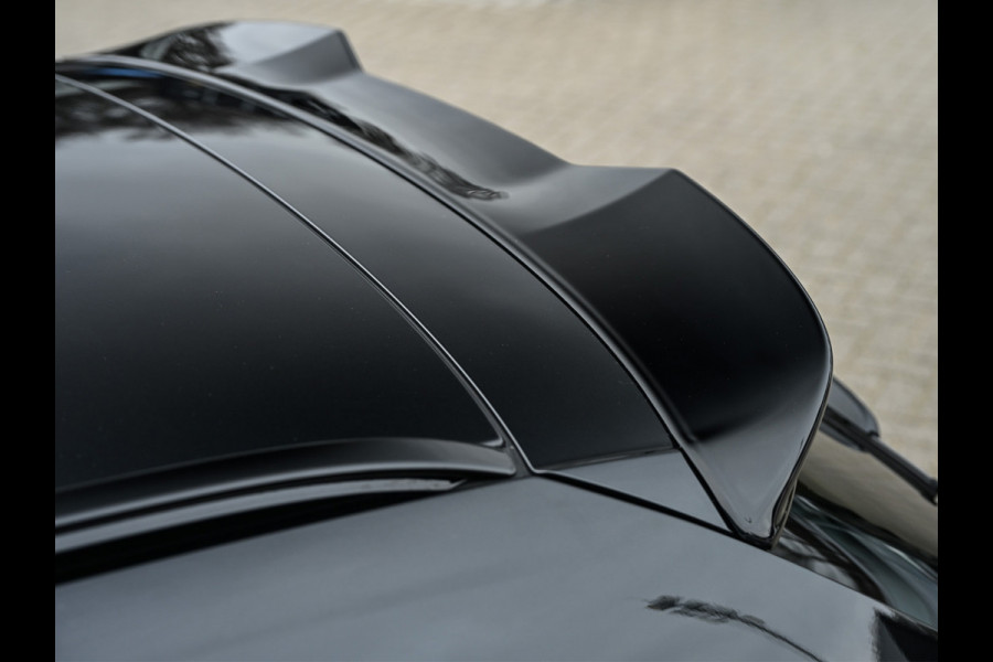 BMW 3 Serie Touring 330e xDrive · M sport · Accu 19,5kWh · Trekhaak · Panoramadak · Active Cruise · Camera · Ambiance interieur ·