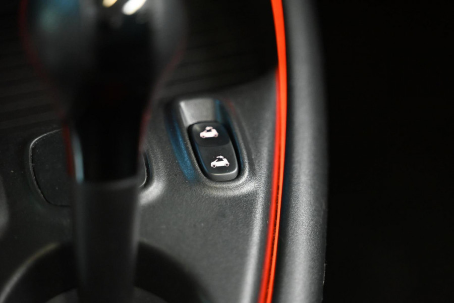 Smart Fortwo cabrio EQ Comfort PLUS - Incl. BTW - Leer - Stoel- en Stuurverwarming - LED Lampen - Achteruitrijcamera