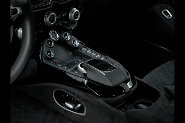 Aston Martin Vantage 4.0 V8 - 5.305km! - Dealer Maintenance