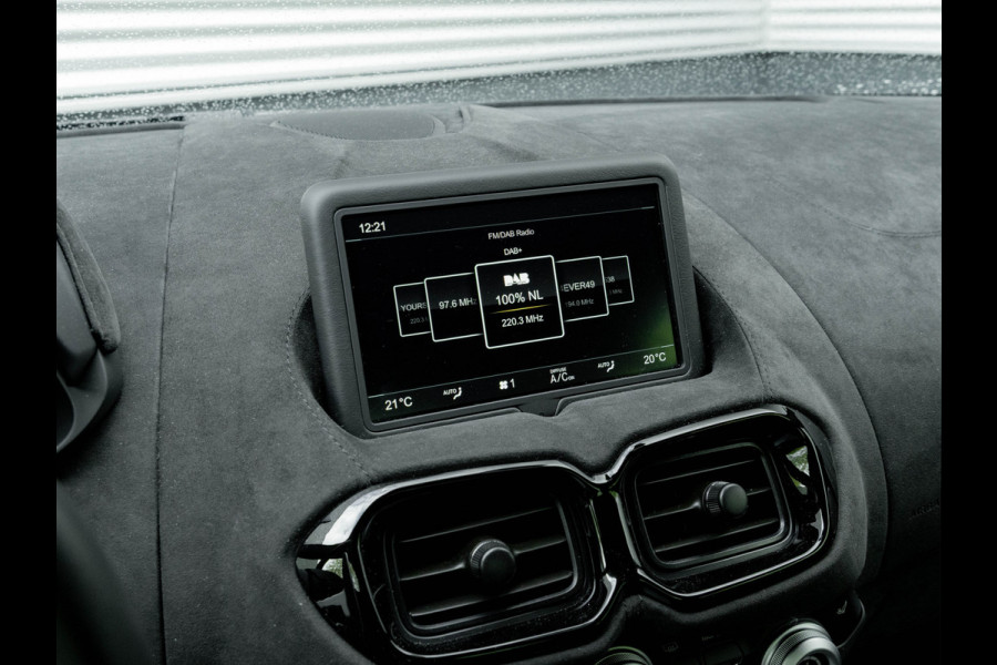 Aston Martin Vantage 4.0 V8 - 5.305km! - Dealer Maintenance