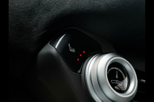 Aston Martin Vantage 4.0 V8 - 5.305km! - Dealer Maintenance