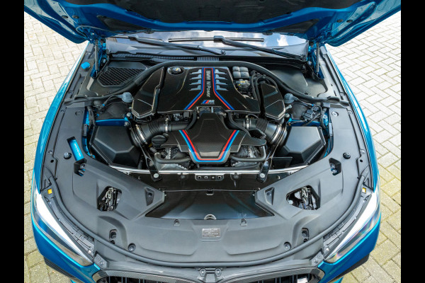 BMW 8 Serie M8 Competition Cabrio - Individual "Atlantisblue metallic" - Carbon Brakes
