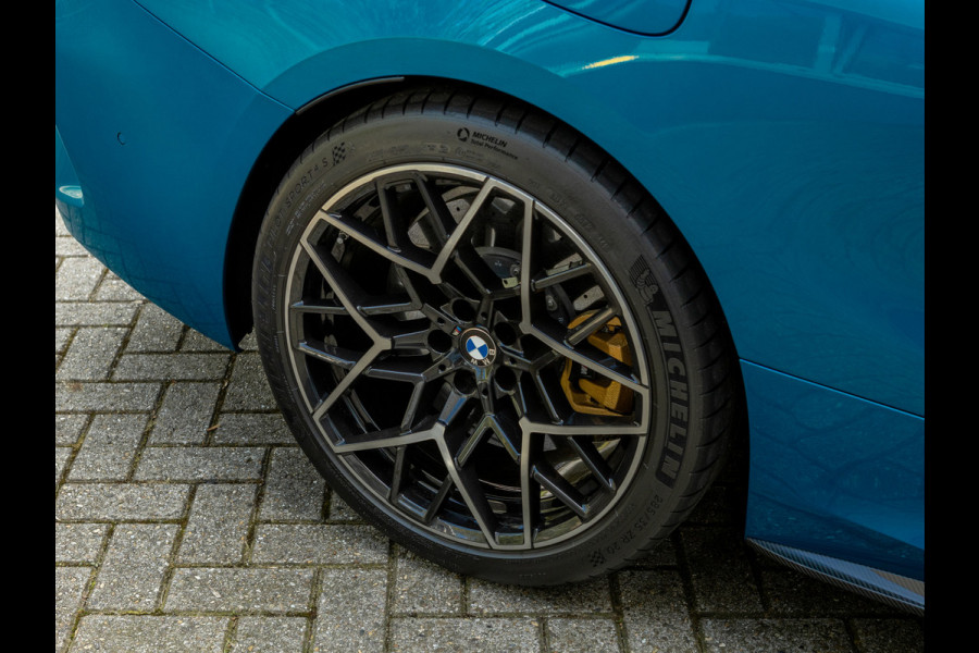 BMW 8 Serie M8 Competition Cabrio - Individual "Atlantisblue metallic" - Carbon Brakes
