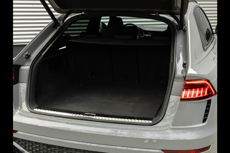 Audi Q8 4.0 TFSI RS Q8 quattro - Pano - Matrix LED - Bang & Olufsen - Trekhaak