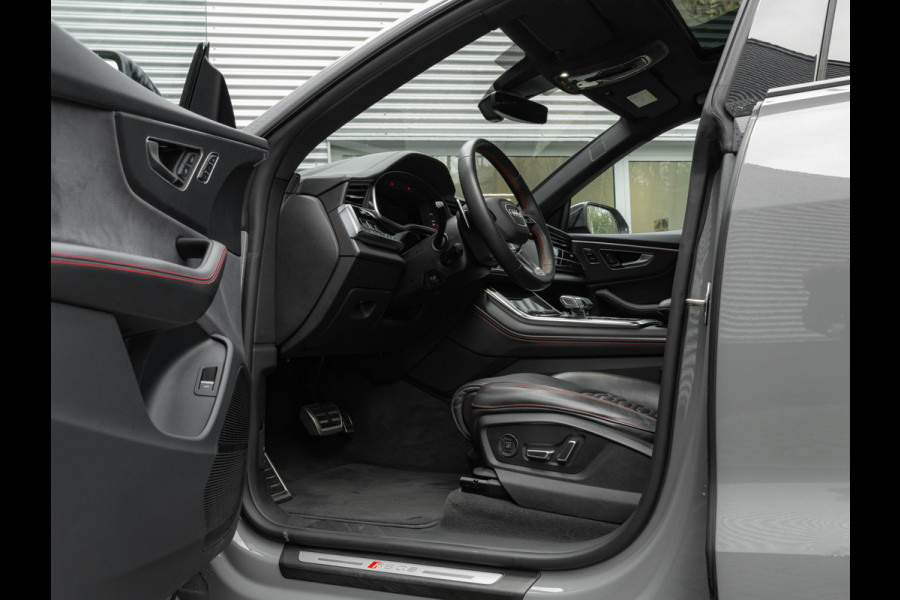 Audi Q8 4.0 TFSI RS Q8 quattro - Pano - Matrix LED - Bang & Olufsen - Trekhaak