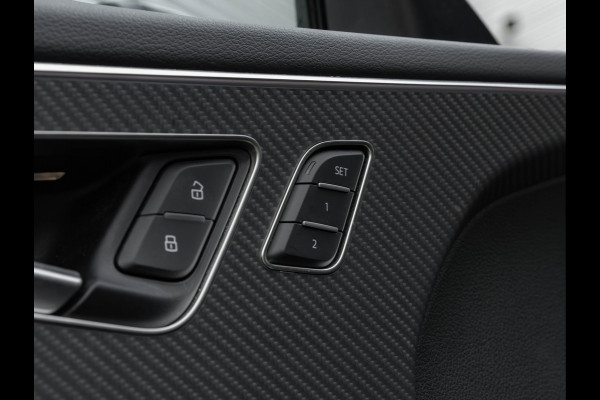 Audi Q8 4.0 TFSI RS Q8 quattro - Pano - Matrix LED - Bang & Olufsen - Trekhaak