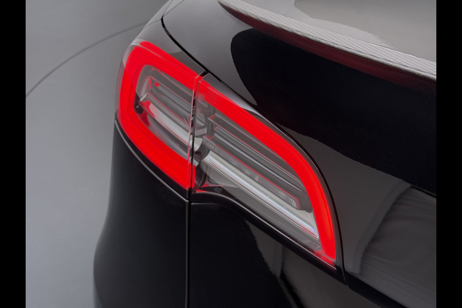 Tesla Model Y Performance AWD 75kWh SOH 95% Warmtepomp Panoramadak Navi Ecc Leder Lmv 21" Keyless Led Elek.Achterklep Memory Stoel+Stuurverwarming AMD-Ryzen­™-Processor 1e Eigenaar Origineel Nederlandse Auto fabrieksgarantie tot 14-12-2027 Batterij en Motorgarantie tot 14-12-2031/192.000km