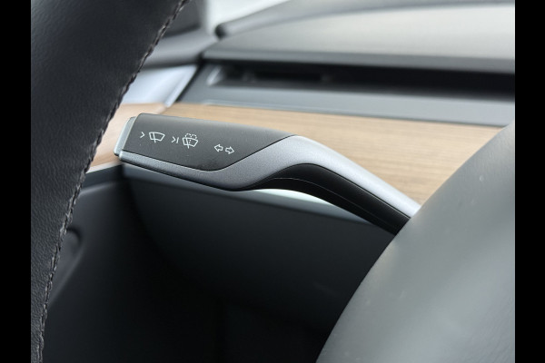 Tesla Model Y Performance AWD 75kWh SOH 95% Warmtepomp Panoramadak Navi Ecc Leder Lmv 21" Keyless Led Elek.Achterklep Memory Stoel+Stuurverwarming AMD-Ryzen­™-Processor 1e Eigenaar Origineel Nederlandse Auto fabrieksgarantie tot 14-12-2027 Batterij en Motorgarantie tot 14-12-2031/192.000km