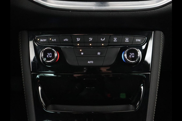 Opel Astra 1.4 Turbo Innovation | Navigatie | Camera | Carplay | Keyless | Full-LED | Climate control | PDC | Cruise control | Dodehoek detectie