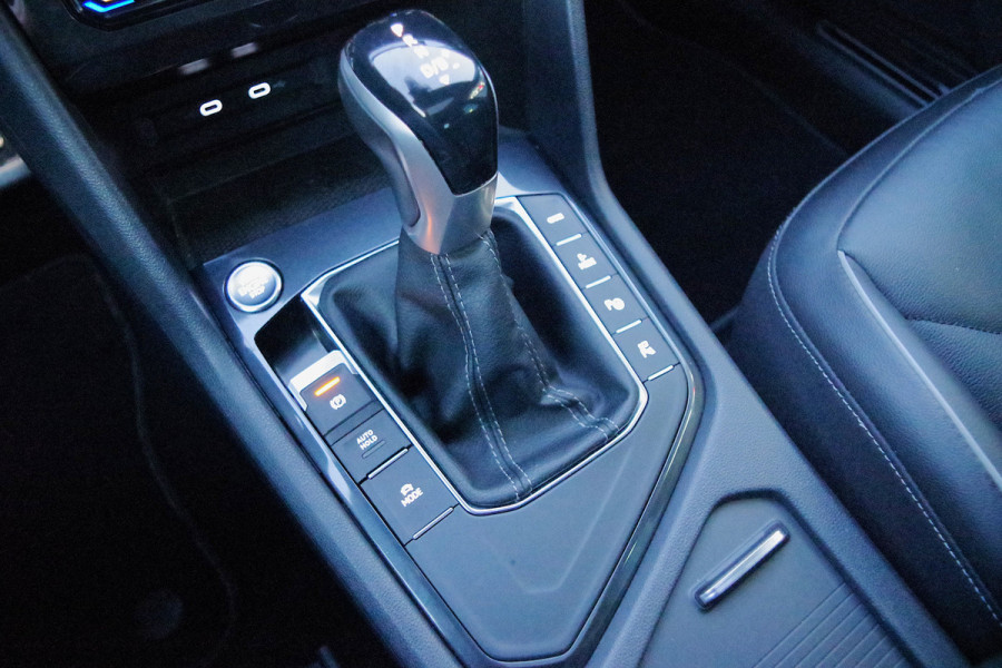 Volkswagen Tiguan 1.4 TSI eHybrid 245 PK R-Line Business+ PHEV, Panoramadak, Adap. Cruise Control, Winterpakket