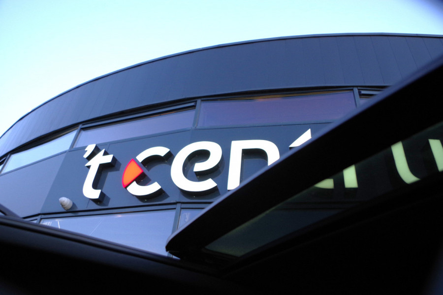 Volkswagen Tiguan 1.4 TSI eHybrid 245 PK R-Line Business+ PHEV, Panoramadak, Adap. Cruise Control, Winterpakket